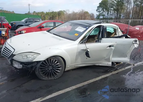 2013 Mercedes-Benz S 550 4Matic z USA, uszkodzony, nr VIN WDDNG9EB6DA496332